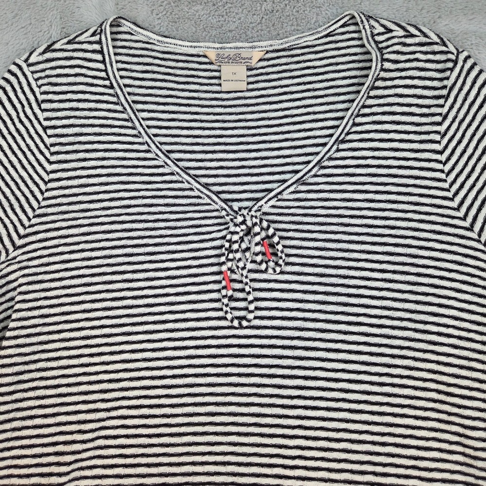 Lucky Brand Striped Knit Top Womens 1X V-Neck Tie Detail 3/4 Sleeve Black White
